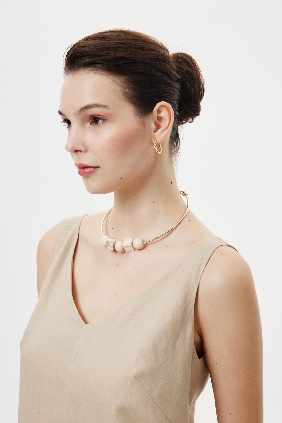 Kolyeli Maxi Elbise BEJ