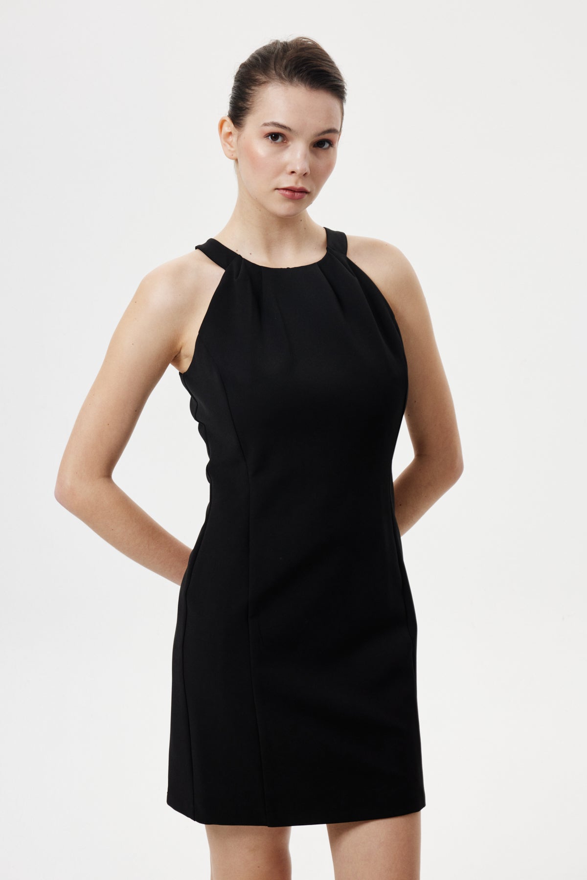 Kadın Siyah Halter Yaka Mini Elbise