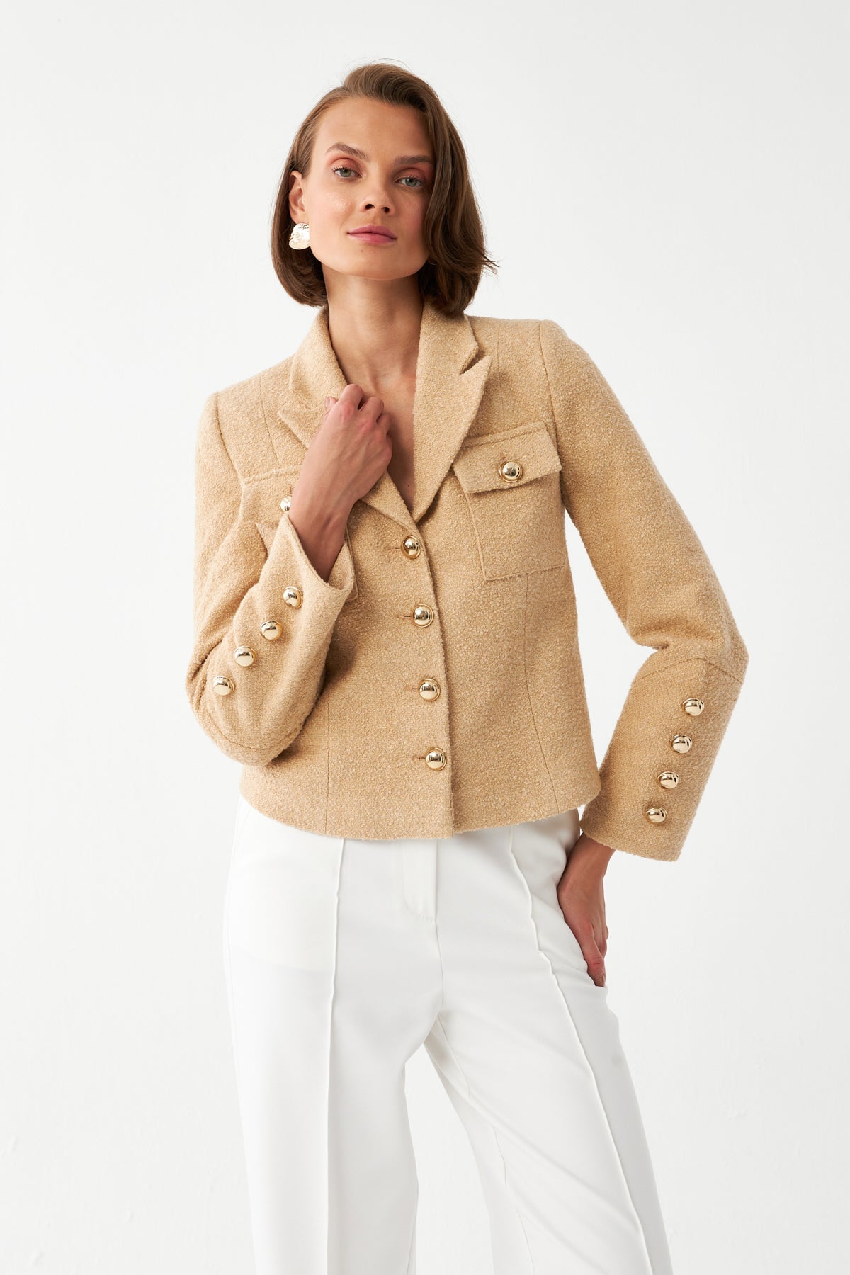 Düğmeli Kısa Blazer Ceket