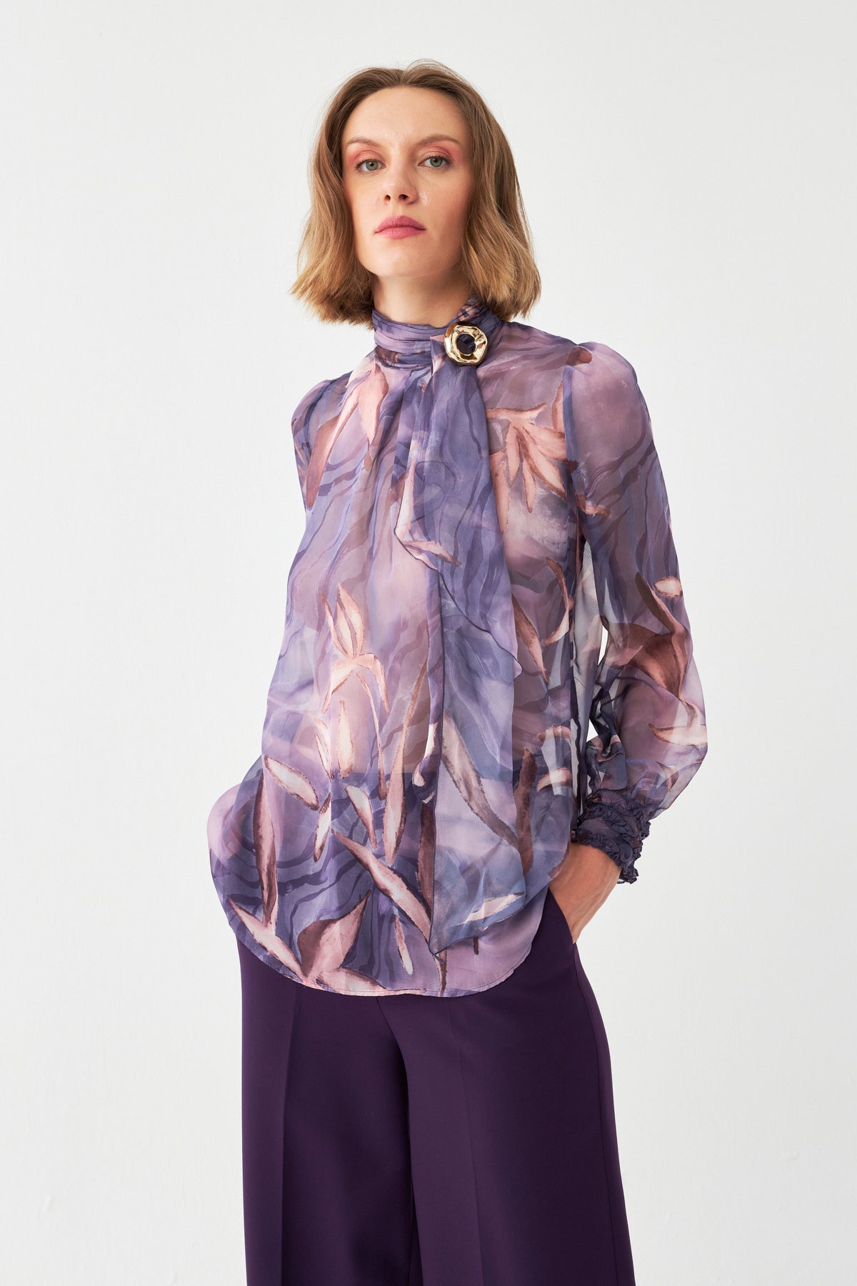 Şifon Fular Yaka Bluz