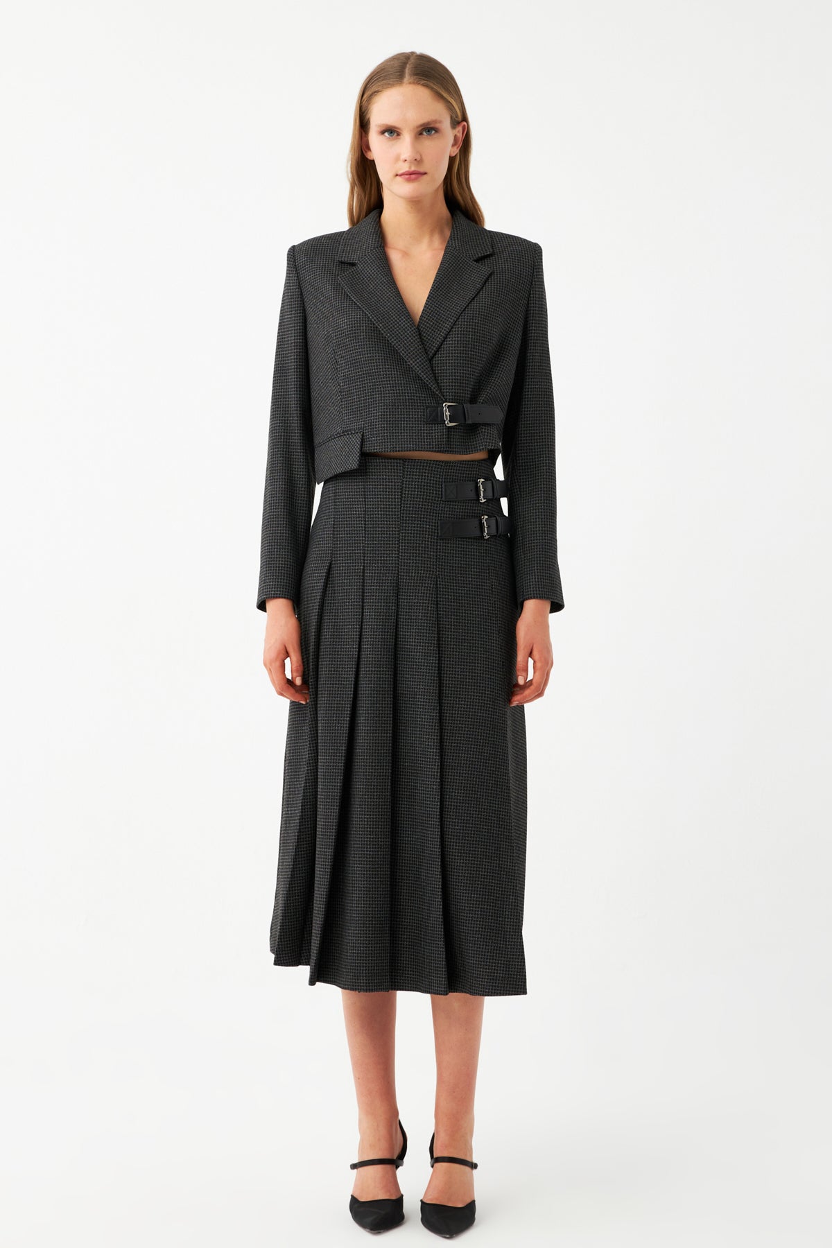 Tokalı Kemerli Blazer Ceket