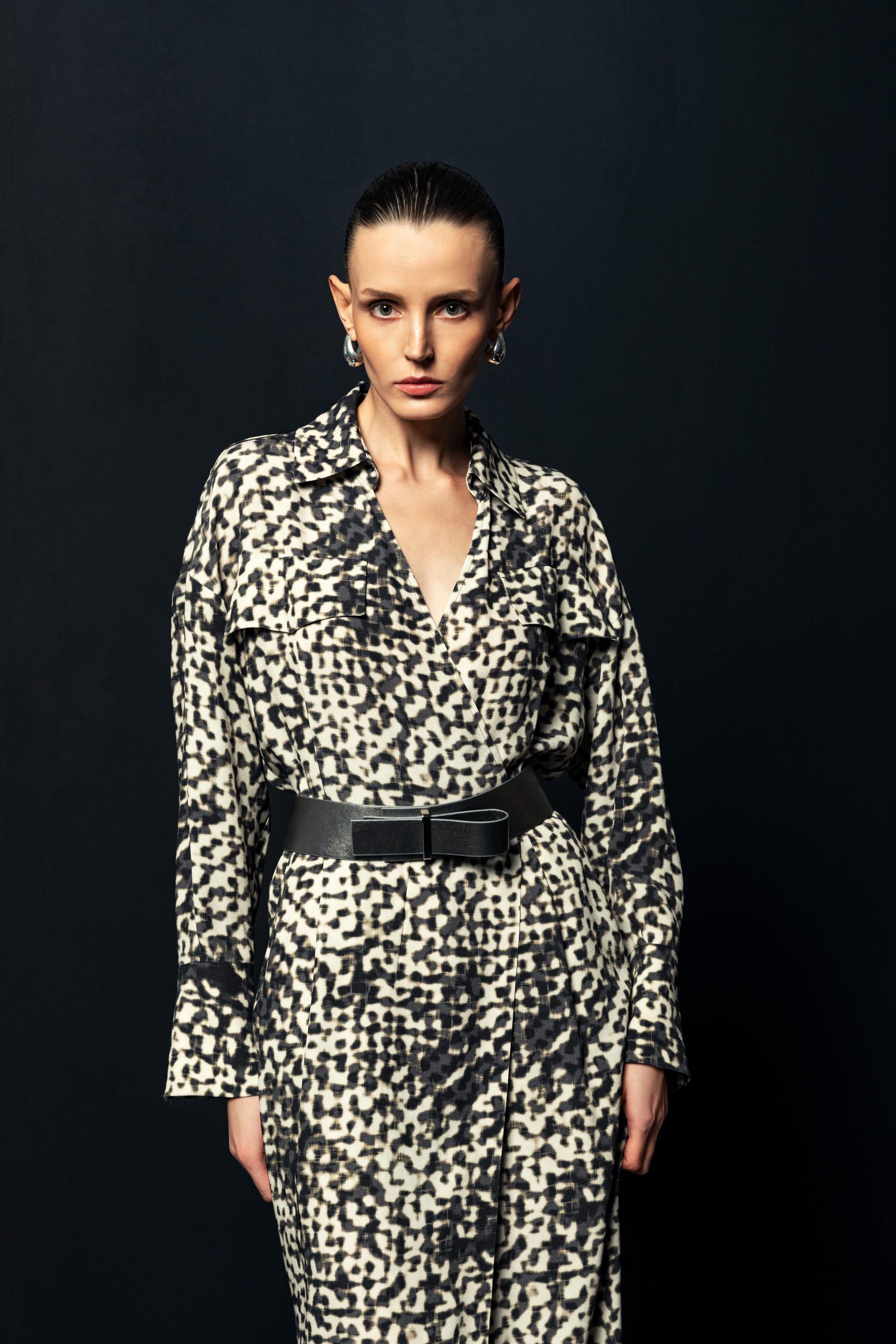 KEMER DETAY DESENLİ ELBİSE 26W40853