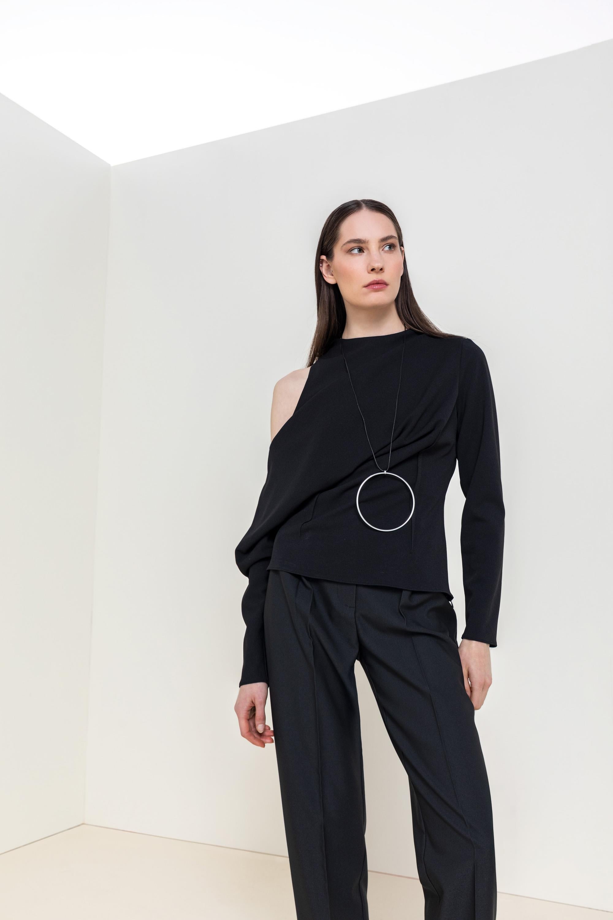 OMUZ DETAYLI BLUZ 26W10810