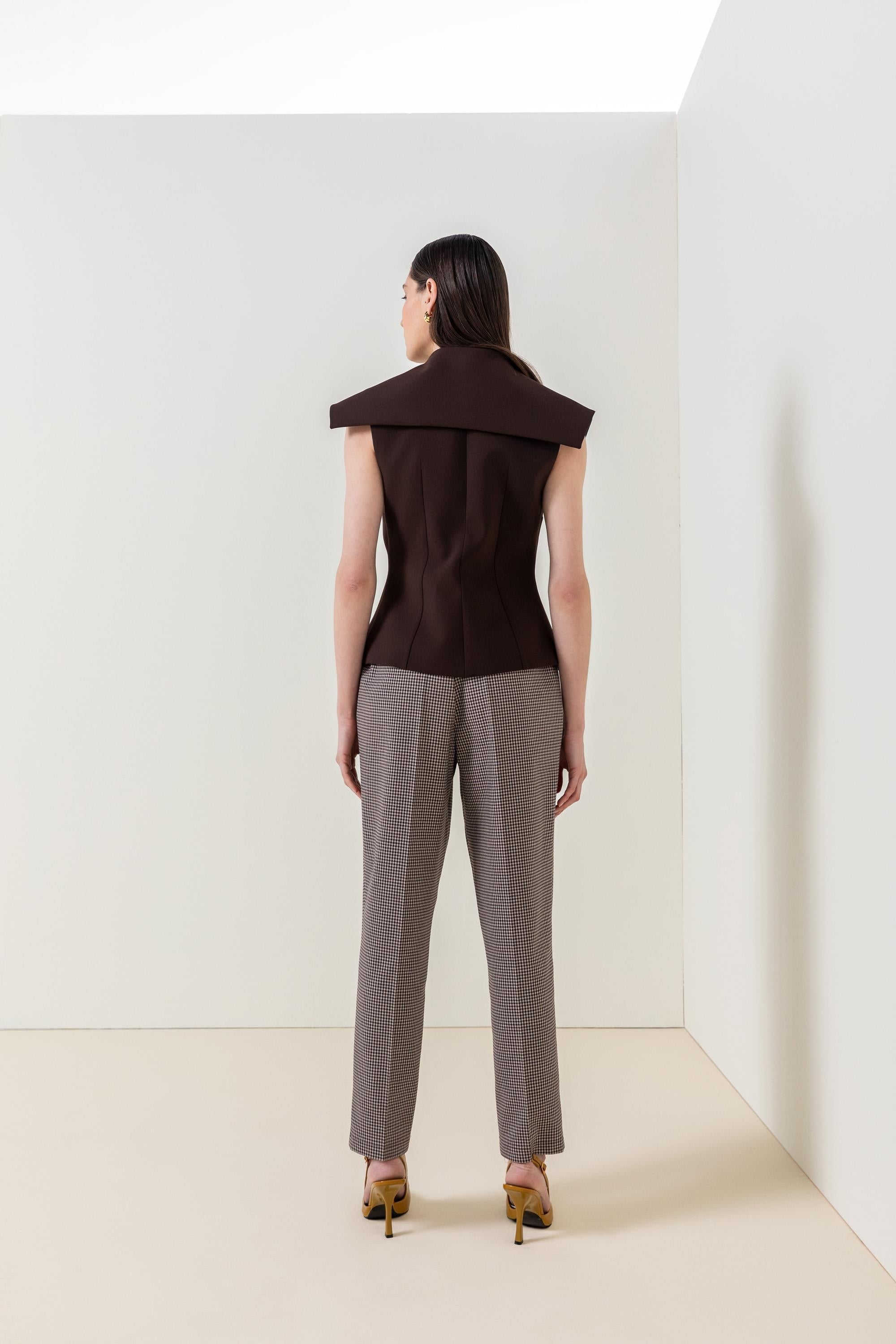 ÖN DİKİŞLİ DÜZ KESİM PANTOLON 26W20827