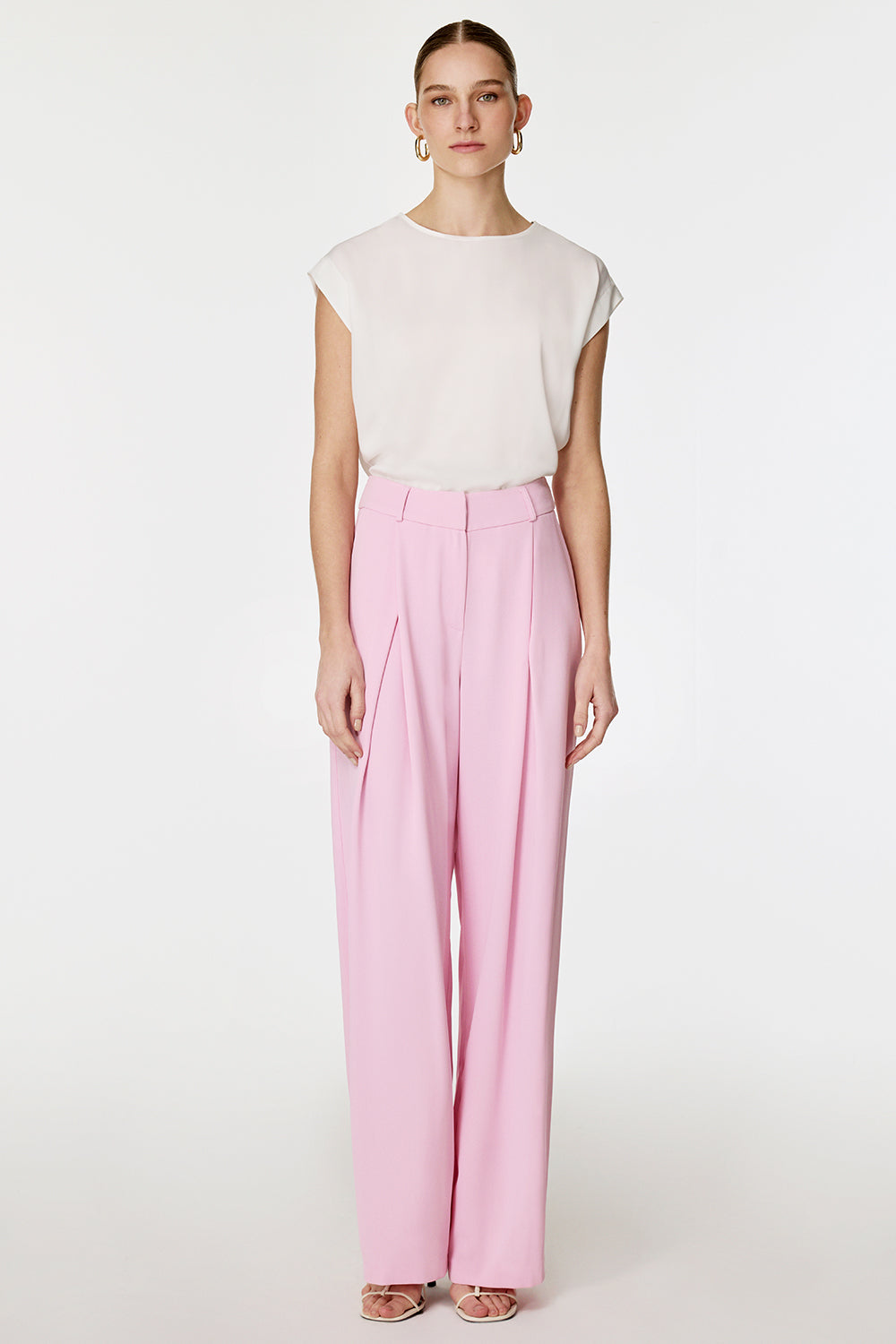 Önü Pilikaşeli Pantolon