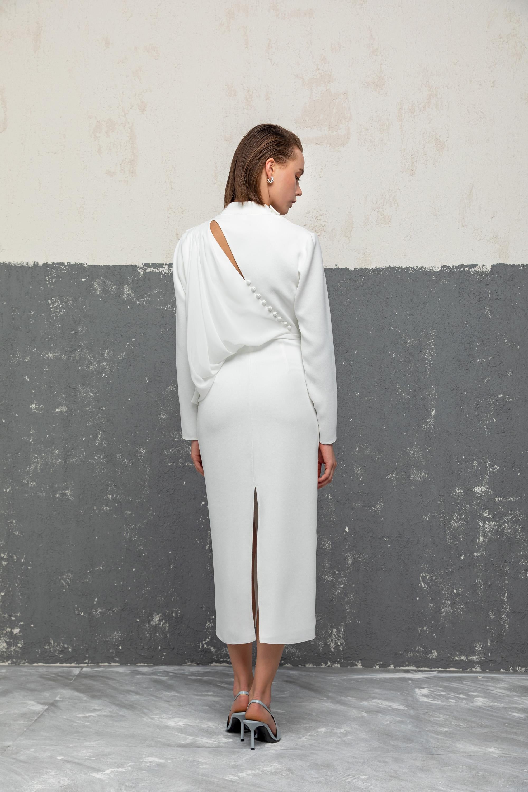 SIRT DETAYLI VOLANLI ELBİSE 26W40888