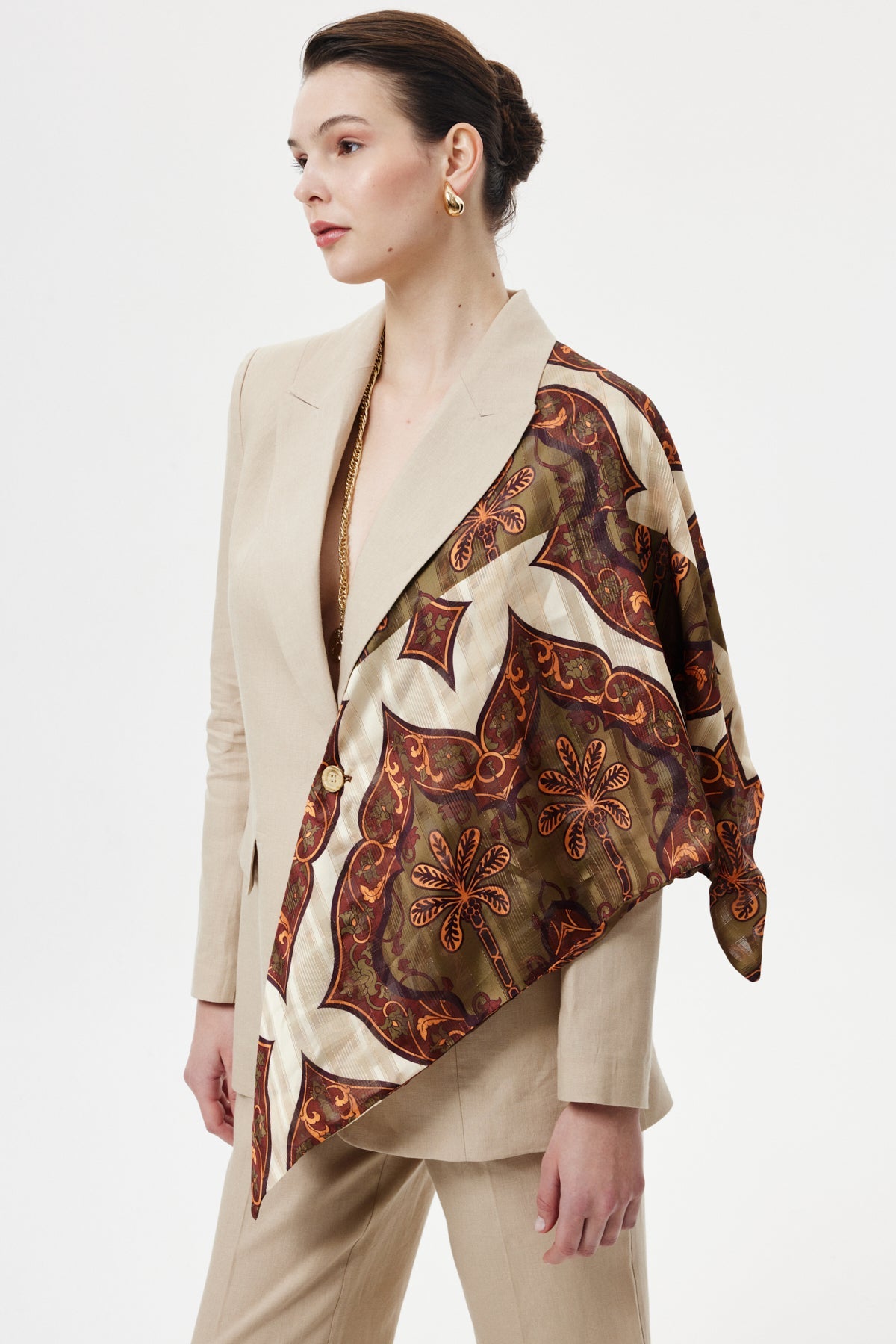 Şal Aksesuarlı Takım