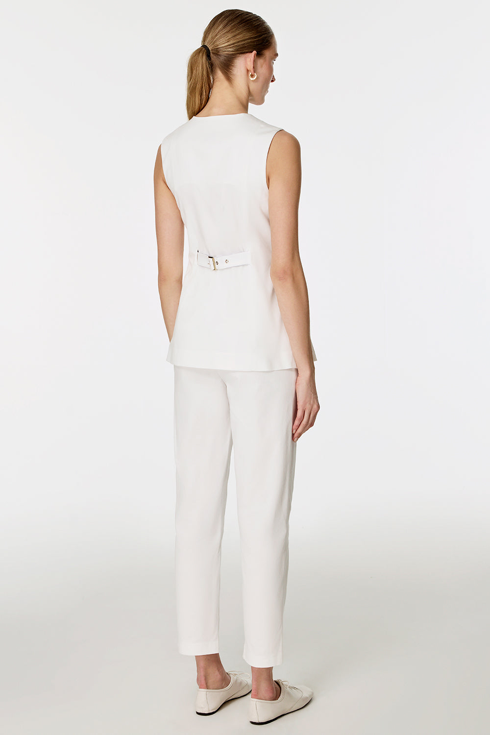 Çizgili Garnili Yelekli Takım BEYAZ