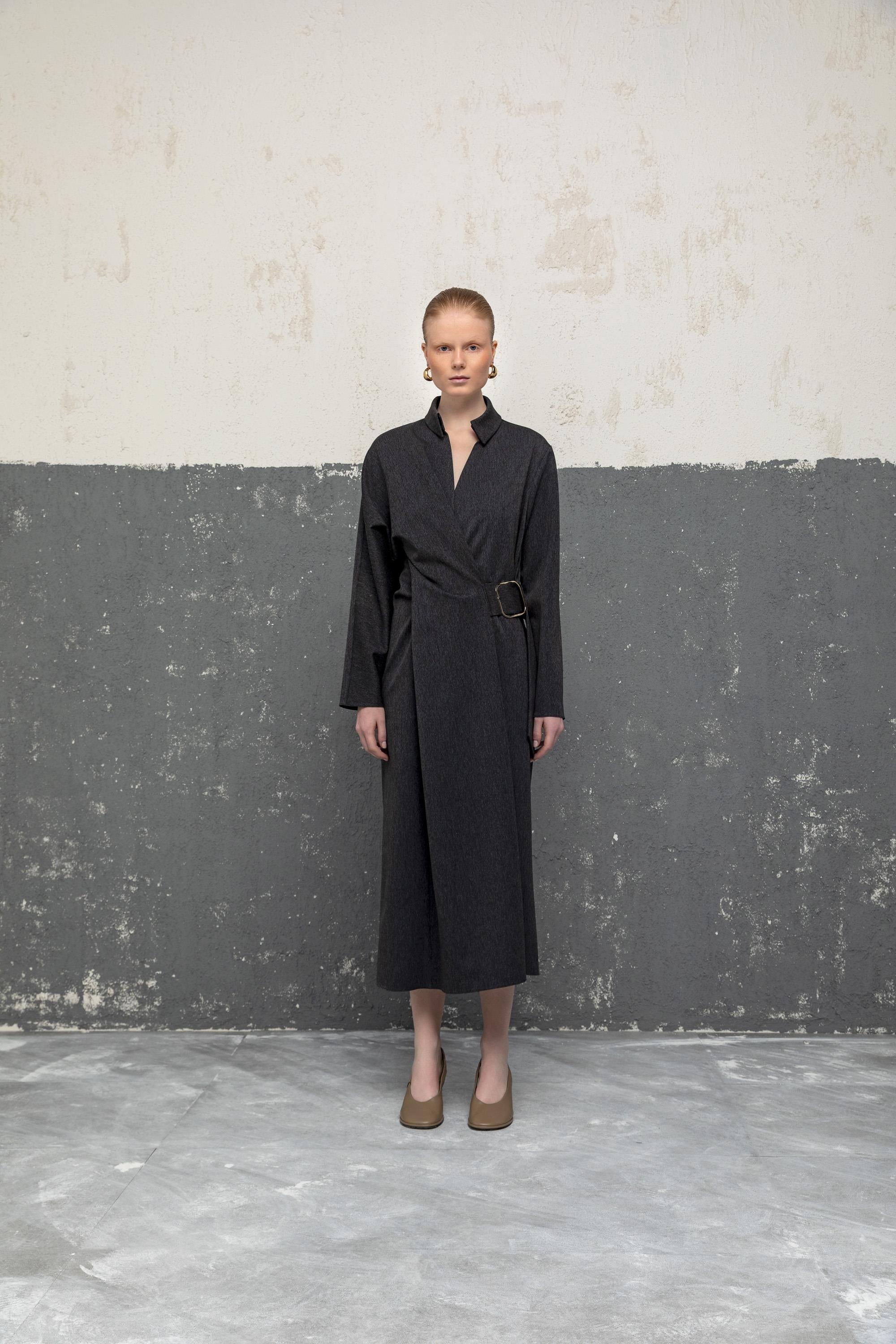 TOKA DETAYLI MİDİ ELBİSE 26W40862