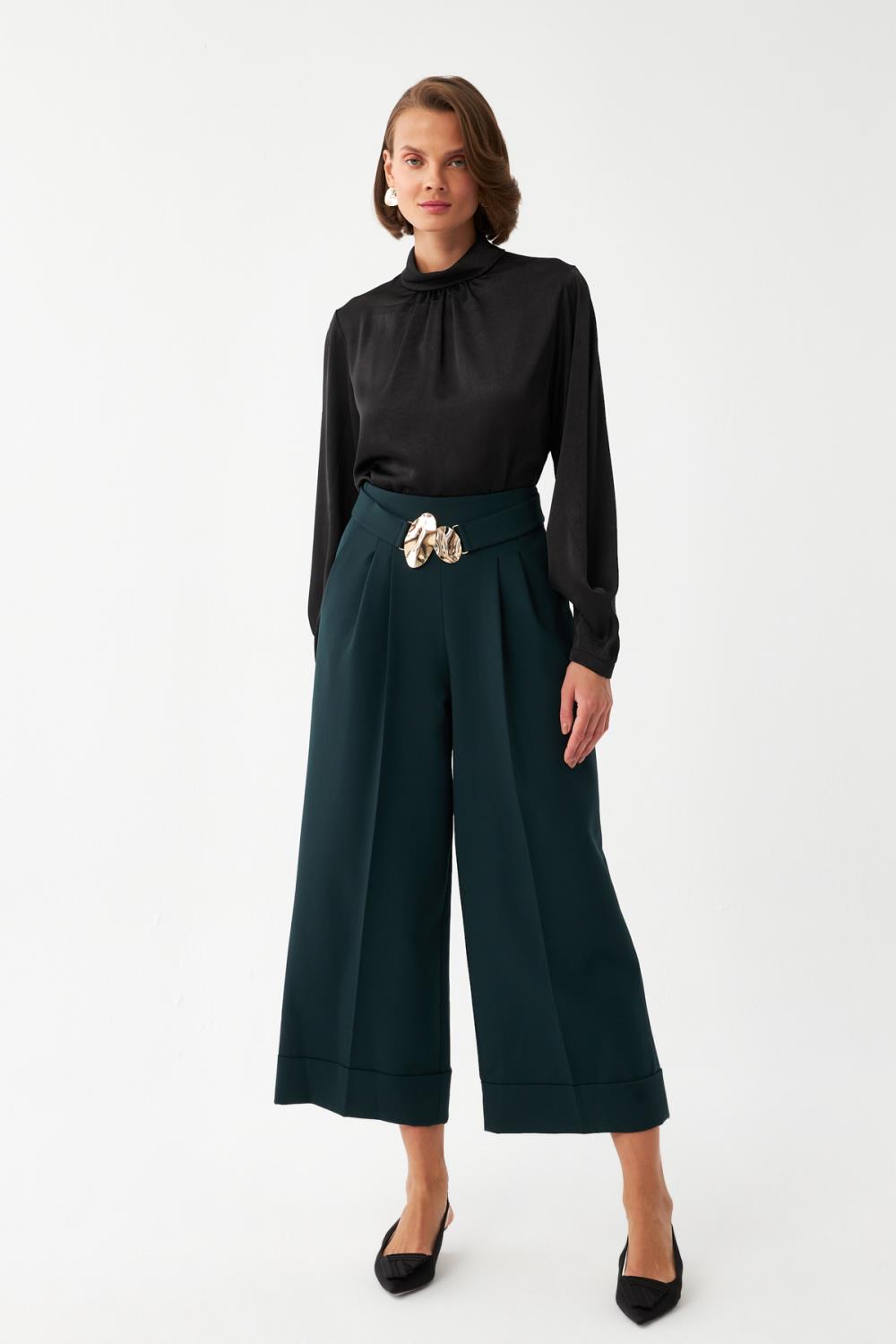 Tokalı Kısa Paça Pantolon