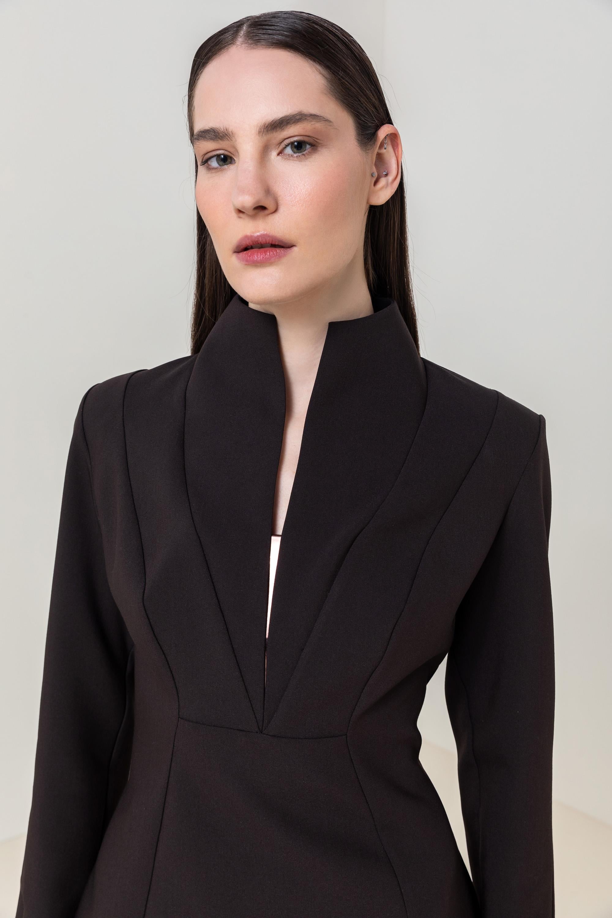 V YAKA MİDİ ELBİSE 26W40842