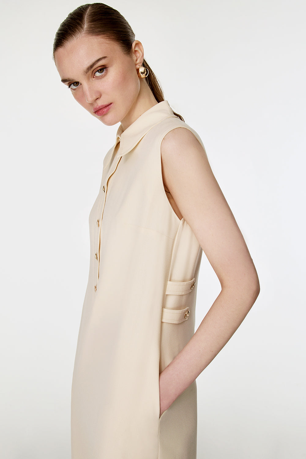 Yanları Apoletli Uzun Elbise